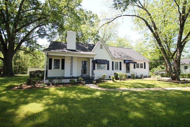 Foto del edificio - Exclusively Offered By Muse Realty Rentals, LLC