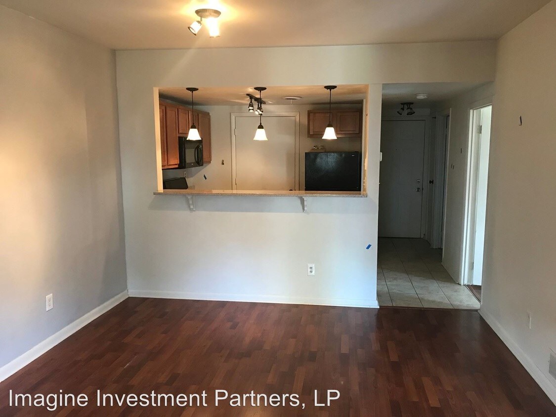 7225 Meade St, Pittsburgh, PA 15208 Room for Rent in Pittsburgh, PA