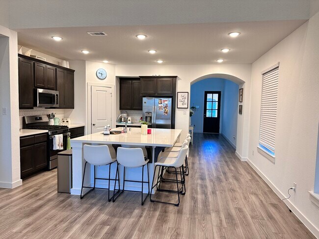 Foto del edificio - 13110 Blue Flora Dr