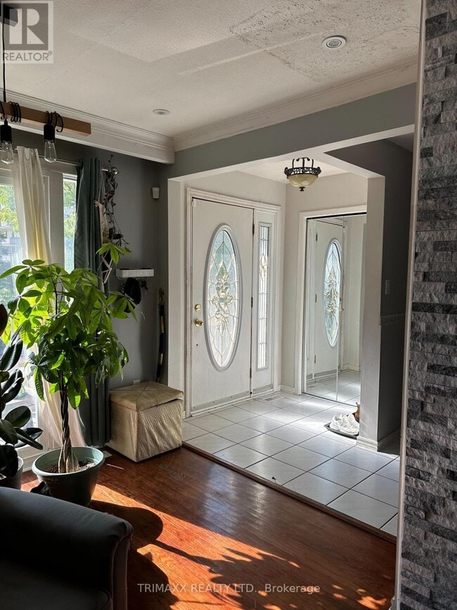 Photo du bâtiment - 1179 Forestwood Dr