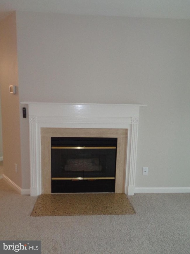 Building Photo - 1100 Quaker Hill Dr