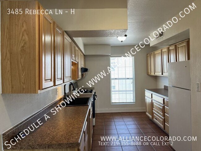 Building Photo - 3485 Rebecca Ln, Unit H