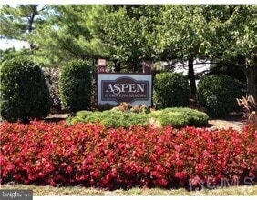 Building Photo - 1202 Aspen Dr