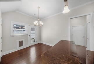 Building Photo - 6506 W Knoll View Way