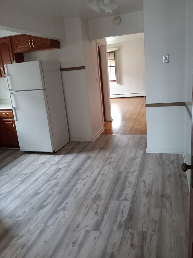 Building Photo - 2029 N 73rd Ct