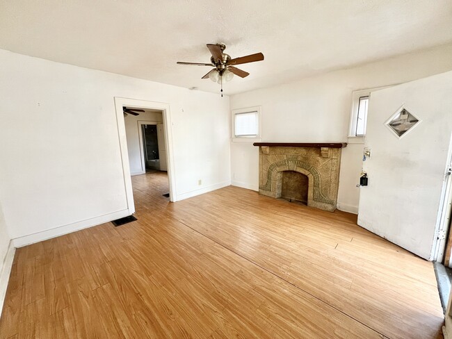 Photo - 3520 Herman St House