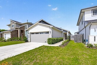 Building Photo - 12820 Tokenhouse Ln