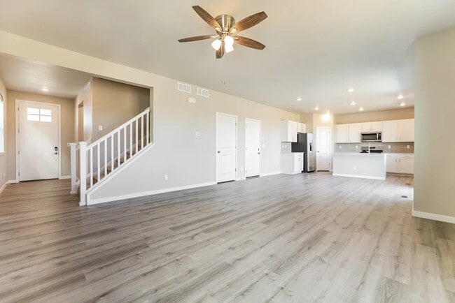 Building Photo - 3384 N Irvington St