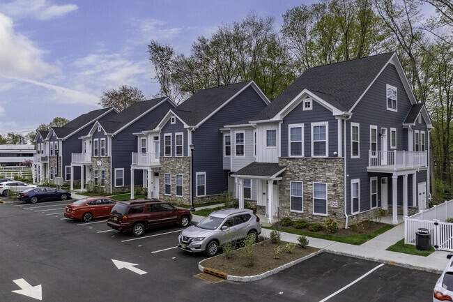 Building Photo - Cornerstone at Montvale