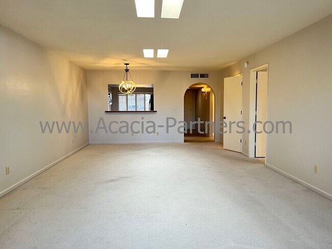 Foto del edificio - Catalina Foothills Townhouse