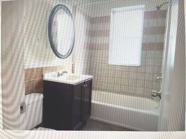 Building Photo - 2753 W Arthur Ave