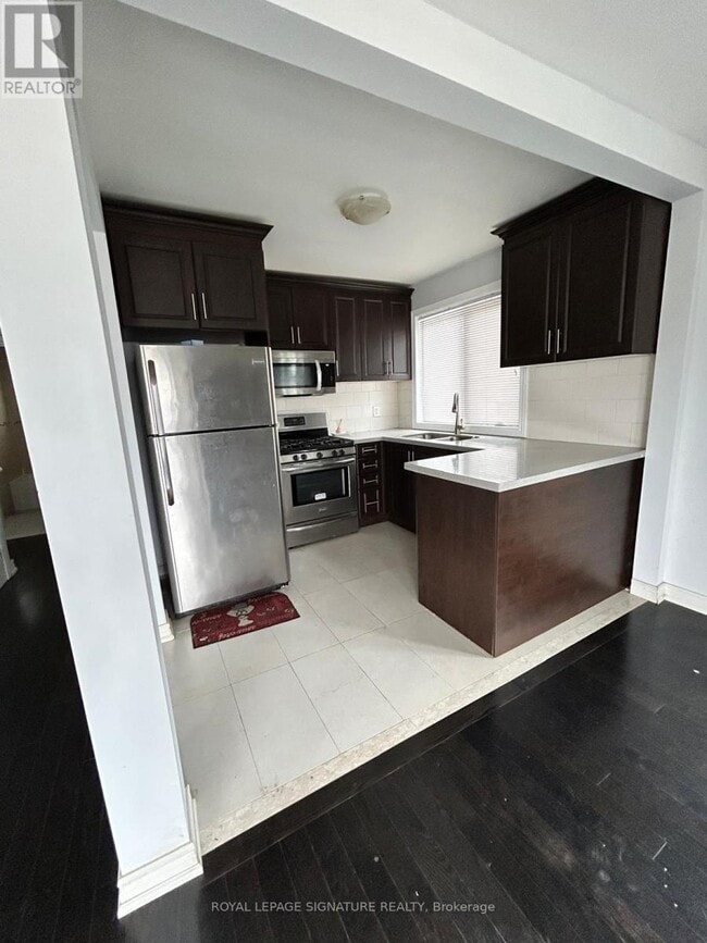 Building Photo - 7 Strode Dr