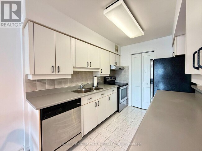 Building Photo - 175 Bamburgh Cir