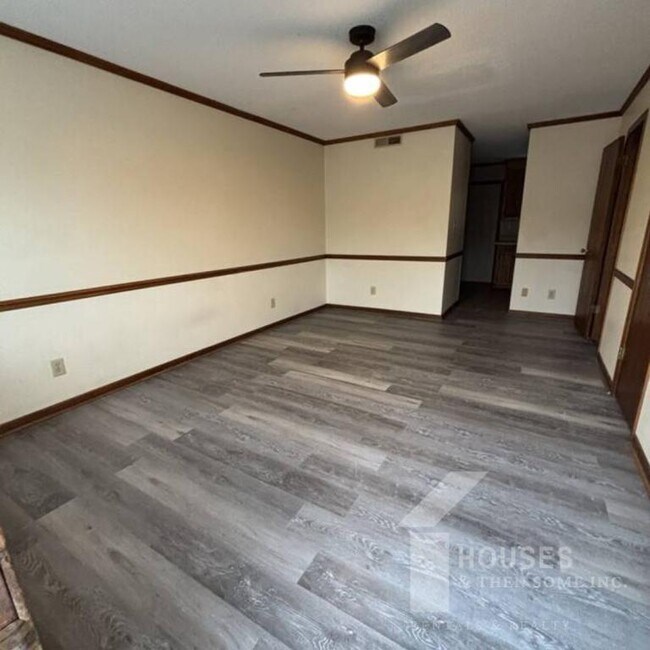 Foto del edificio - 120 New Prospect Church Rd