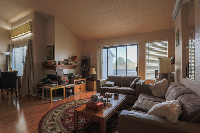 Building Photo - 9439 N 59th Ave
