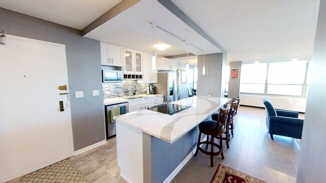Foto del edificio - 3550 N Lake Shore Dr