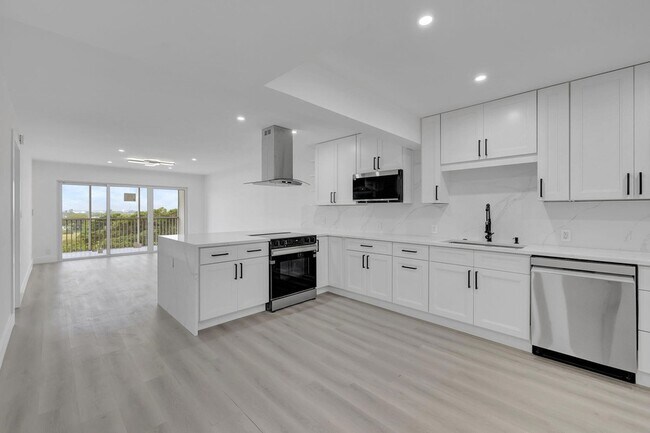 Foto del edificio - 3050 N Palm Aire Dr