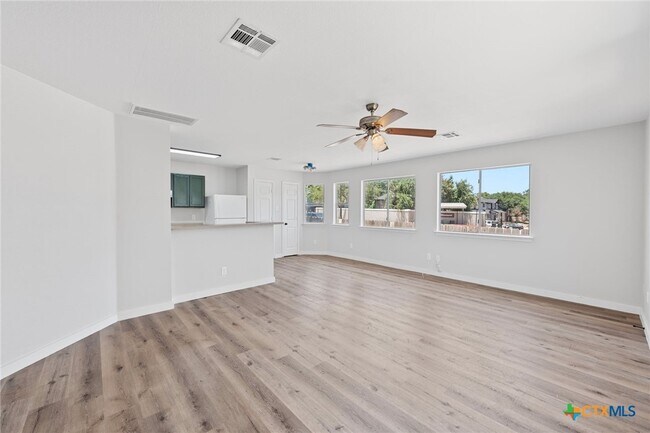 Building Photo - 107 Cedargrove