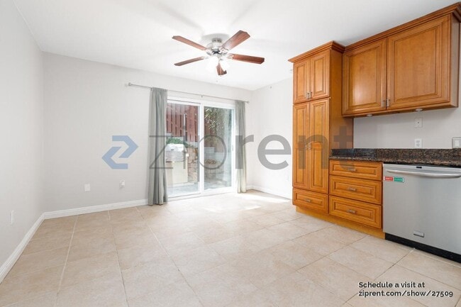 Building Photo - 280 Ritchey St