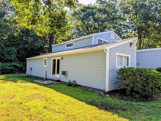 Photo - 15 Kent Ct House