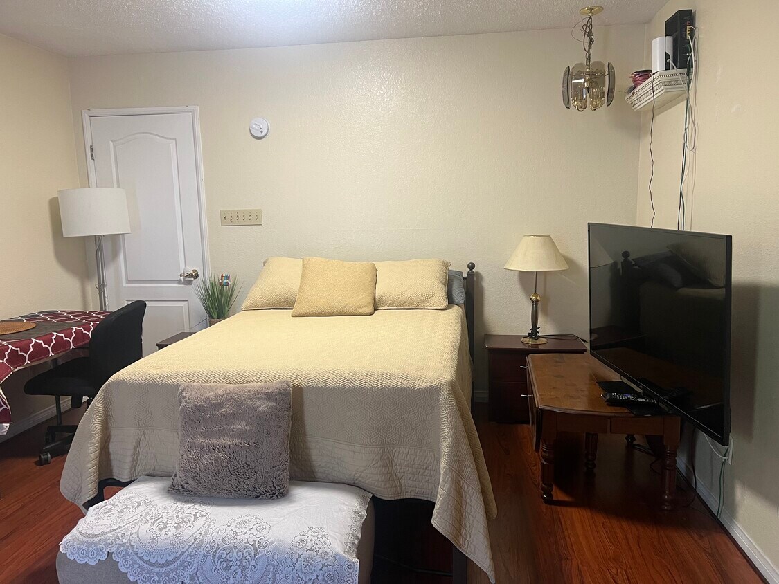 Foto principal - 2040 255th St