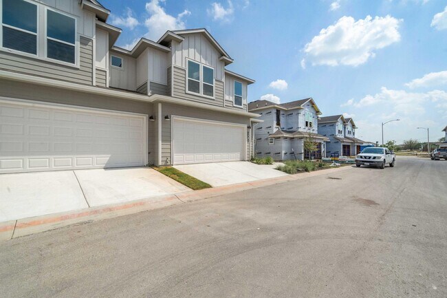 Foto del edificio - 1701 Roseburg Dr