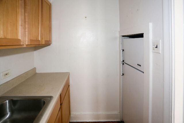Building Photo - 539 W Arlington Pl