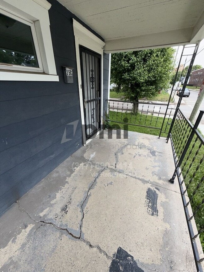 Foto del edificio - 3502 N Kenwood Ave