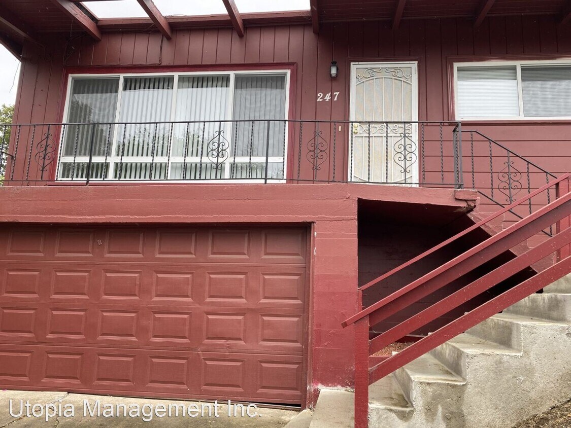 Primary Photo - 3 br, 1 bath House - 247 Coghlan Street