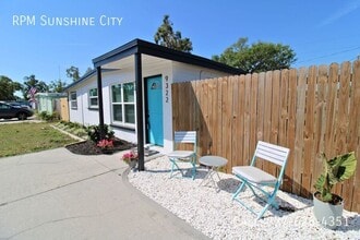 Building Photo - 9322 88th Way N