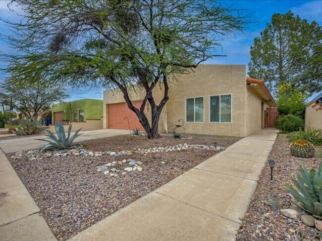 Building Photo - Beautiful 3-Bedroom, 2-Bathroom Home with Spacious Backyard