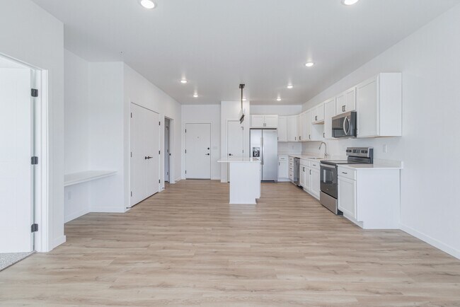 Foto del edificio - 2465 62nd Ave S