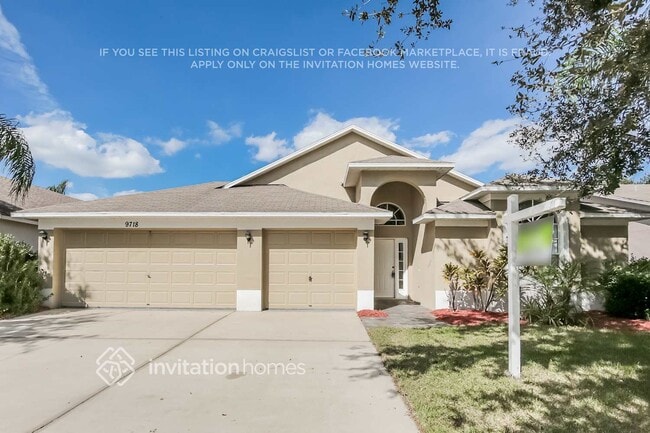 Building Photo - 9718 Bay Colony Dr
