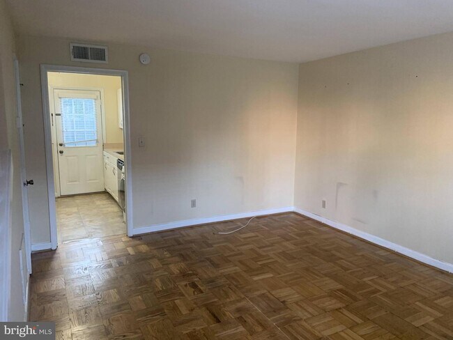 Foto del edificio - 734 N Oakland St