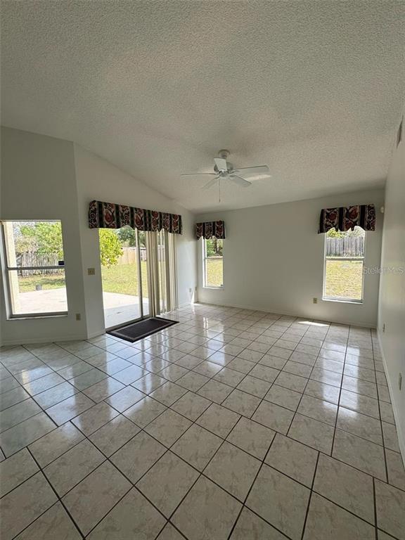 Foto del edificio - 6724 Callie Rd