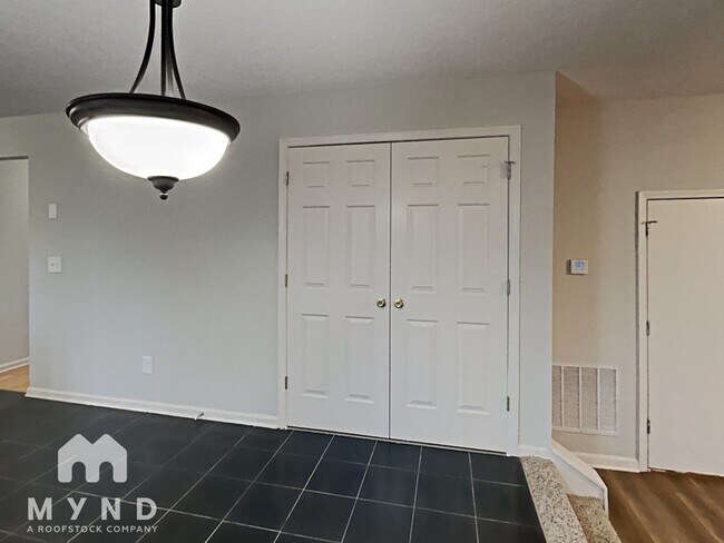 Foto del edificio - 3493 Riverview Chase Way