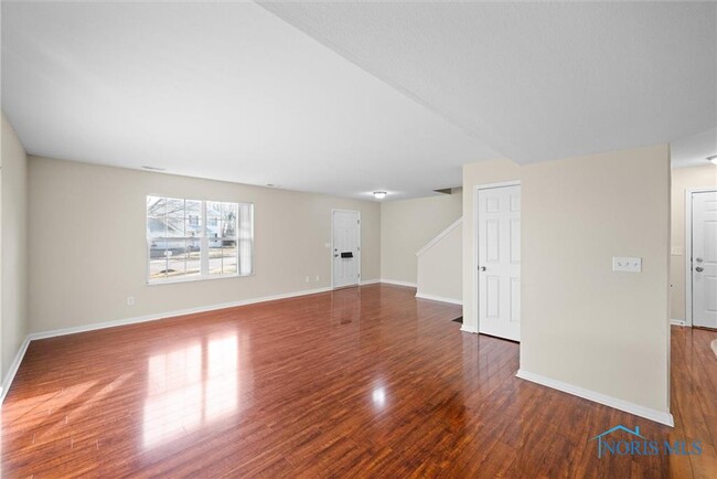 Building Photo - 858 Acton Dr