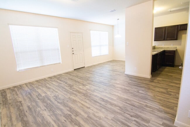 Building Photo - 4903 War Horse Dr