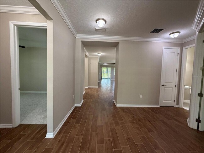 Foto del edificio - 12200 Rangeland Blvd