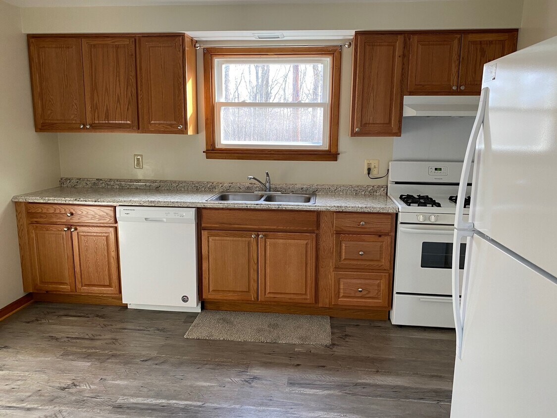 5479 Strnad Dr Unit F4, Hamburg, NY 14075 Apartments in Hamburg, NY