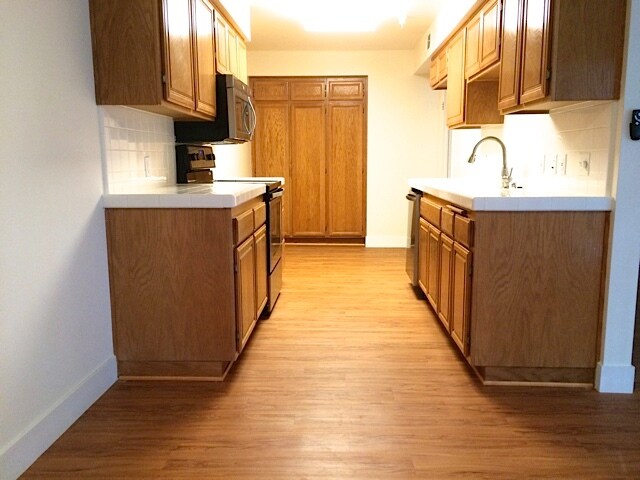 Cocina de la unidad 112 - 4540 Natick