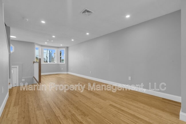 Foto del edificio - 690 Dorchester Ave