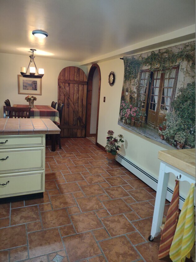 Foto principal - 277 N Highland Ave