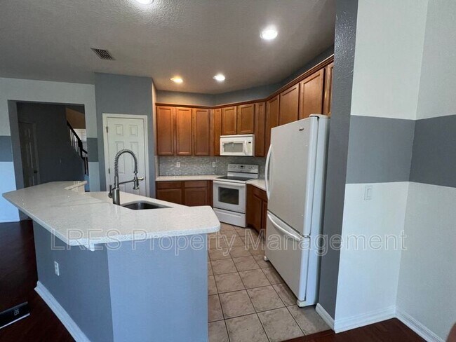 Foto del edificio - 1525 Orrington Payne Pl