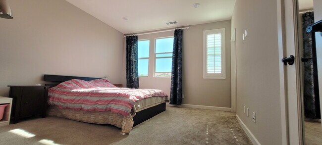 Foto del edificio - 16755 Coyote Bush Dr