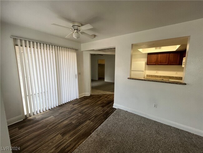 Foto del edificio - 6800 E Lake Mead Blvd