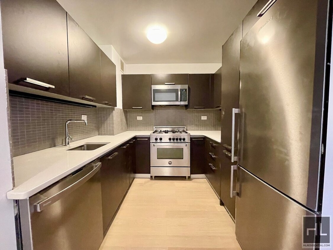 Building Photo - East 39th Street