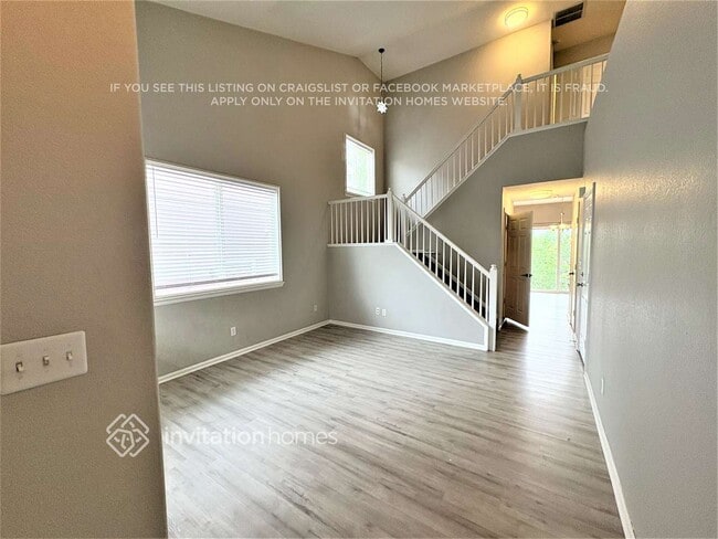 Building Photo - 3817 S Kirk Ct