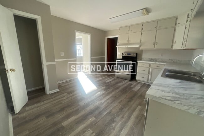 Building Photo - 1029 Hyacinth Dr