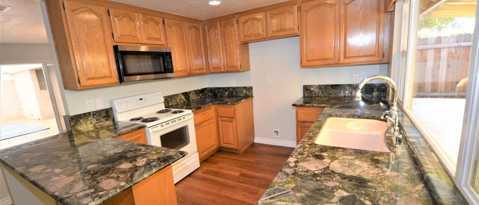 Foto del edificio - 1039 Bradford Ave